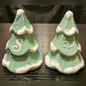 Adobe Ceramic Salt & Pepper Shakers Green Tree Set 3"